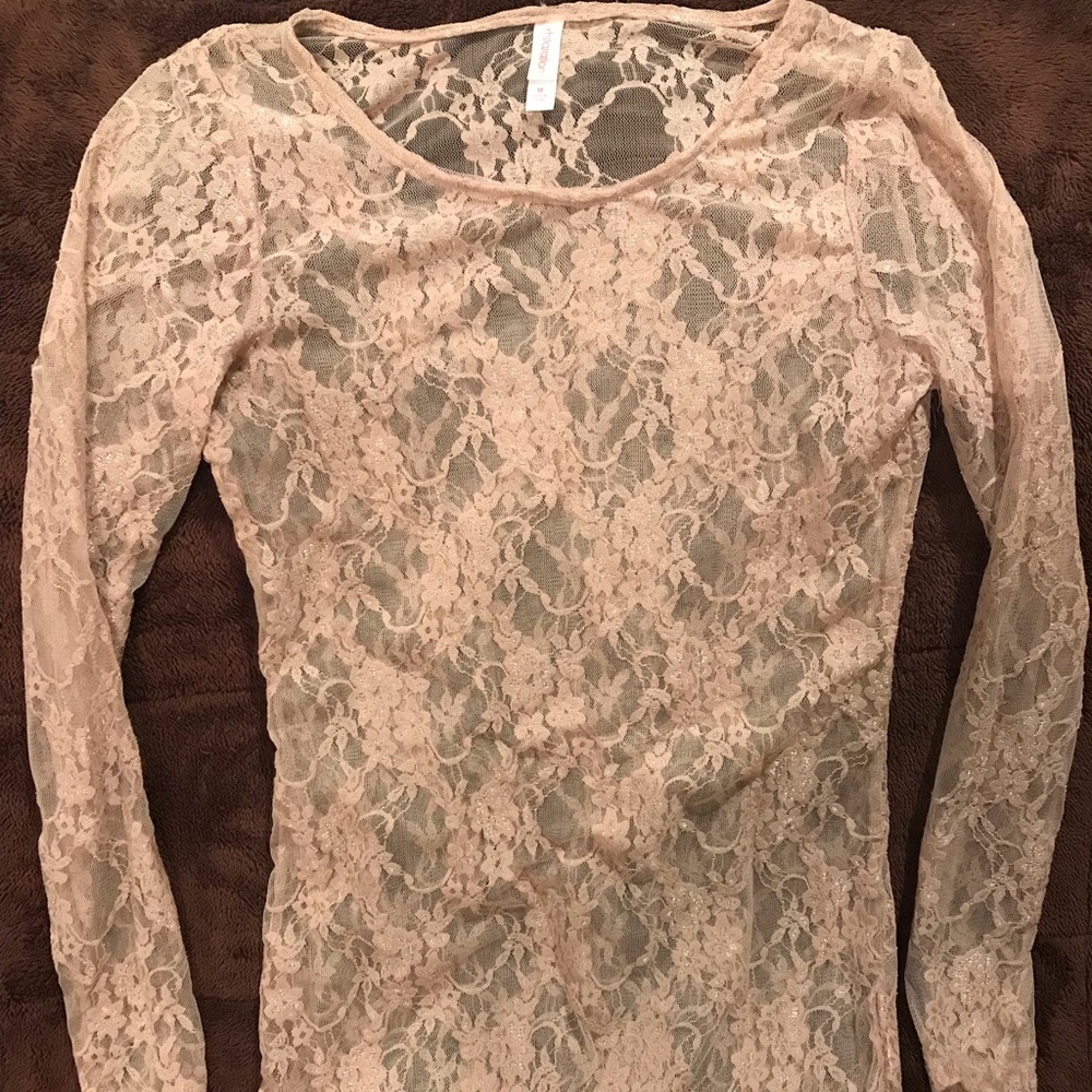 Long sleeve pale pink top
